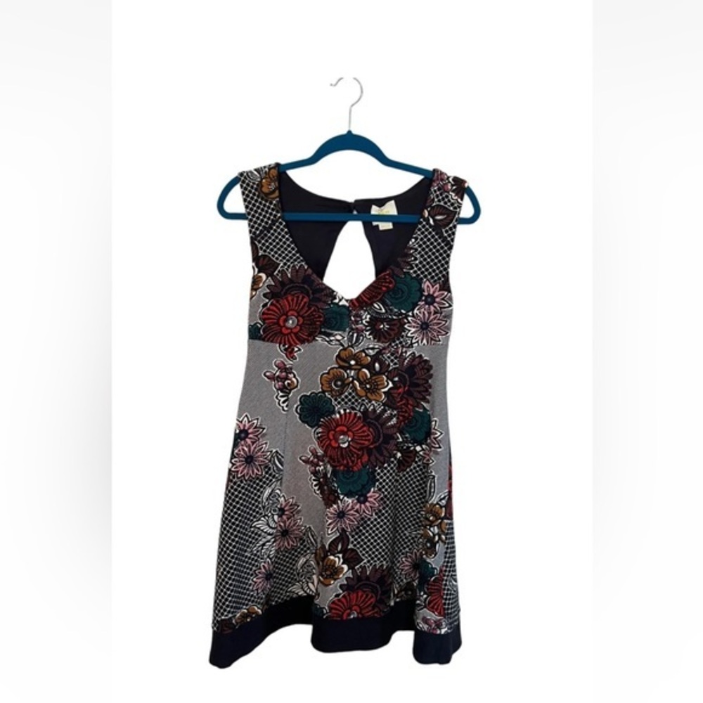 ANTHROPOLOGIE MAEVE Fairchild Navy Floral Stretchy Fit & Flare Dress Medium EUC! - Picture 2 of 4